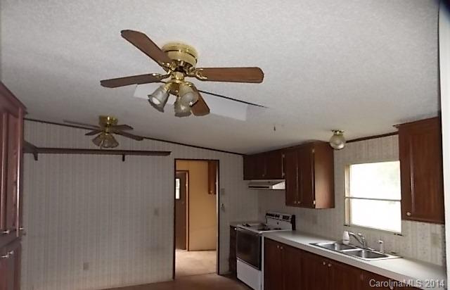 122 Flake Road Harmony, NC 28634 - Photo 12 of 14 Gallery Image 12