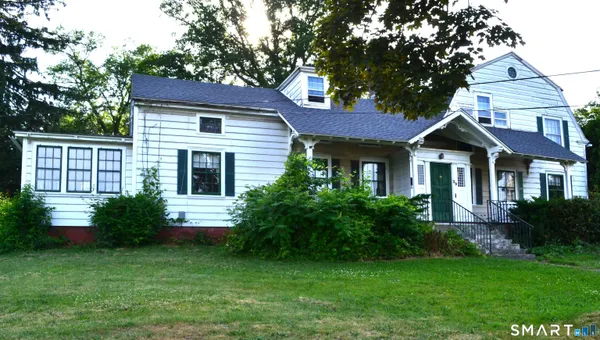 $384,900 | 29 South Main Street, Windsor Locks, CT 06096