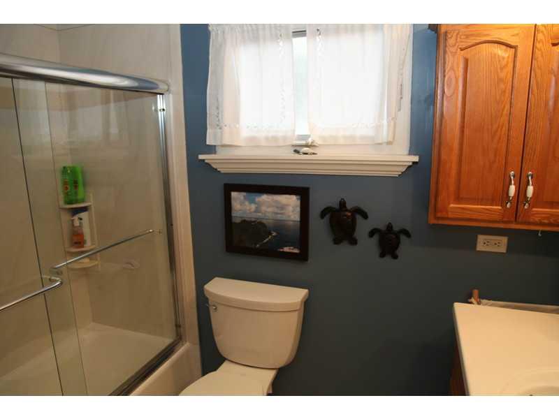 113 Deimling Road Pittsburgh, PA 15229 - Photo 10 of 16 2nd Floor Plan. Renovated Bathroom
