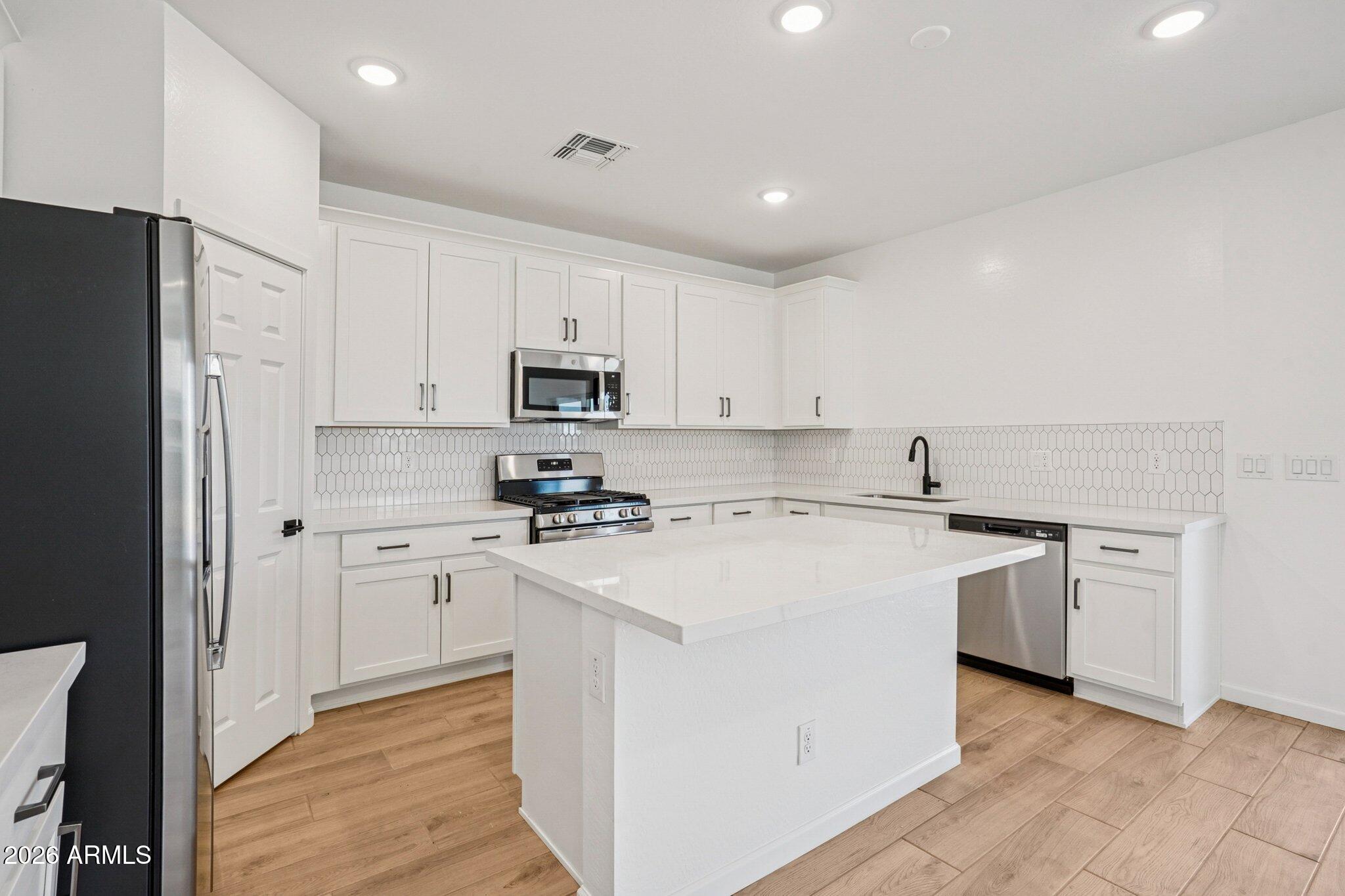 47638 West Moeller Road Maricopa, AZ 85139 - Photo 7 of 56 8-web-or-mls-W Moeller Rd-S2703-008