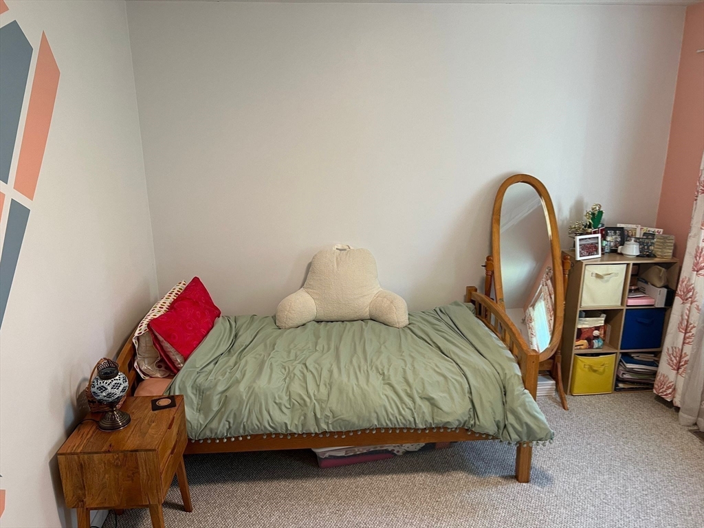 76 Stagecoach Road Holliston, MA 01746 - Photo 21 of 37