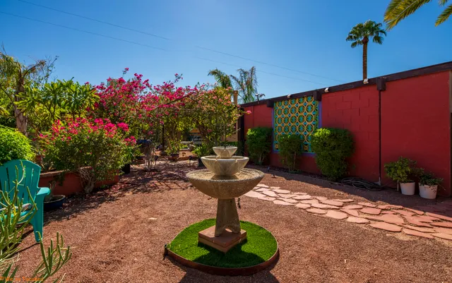 $3,950 | 14 Gary Circle, Palm Springs, CA 92262