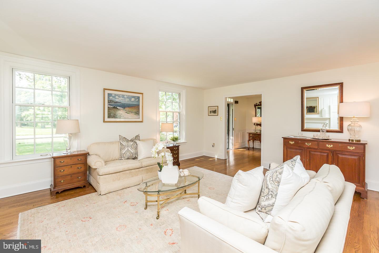 1287 Argyle Road Berwyn, PA 19312 - Photo 11 of 56 Living room