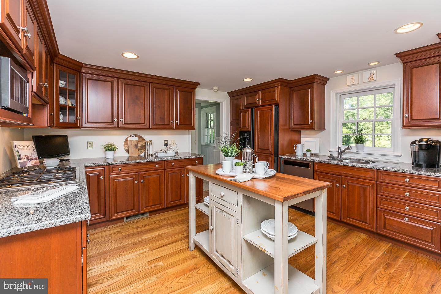 1287 Argyle Road Berwyn, PA 19312 - Photo 20 of 56 Kitchen
