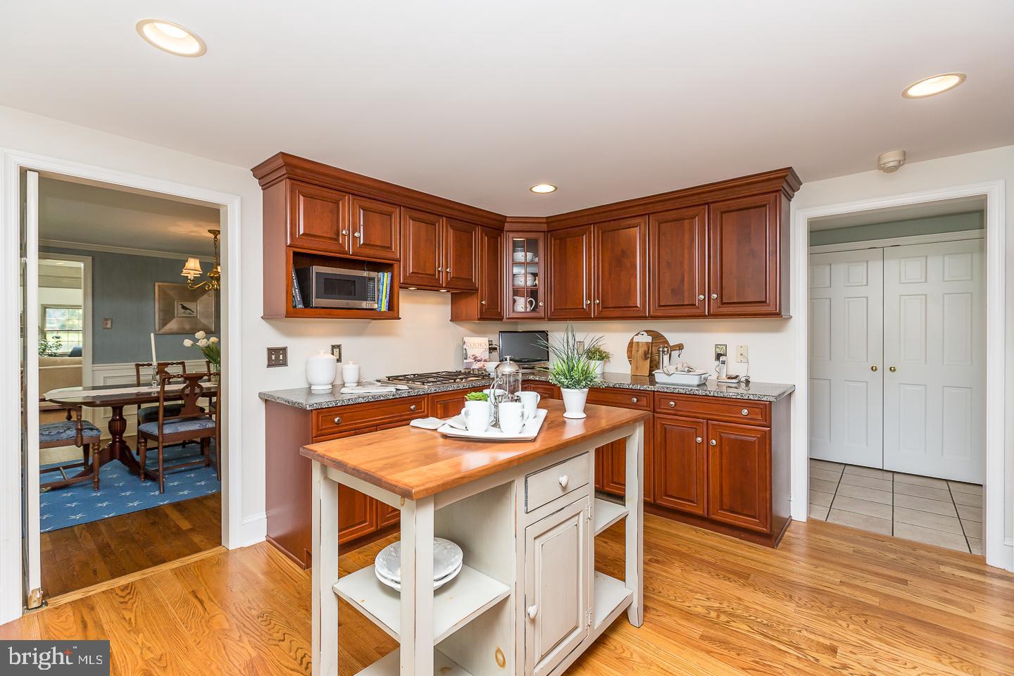 1287 Argyle Road Berwyn, PA 19312 - Photo 21 of 56 Kitchen