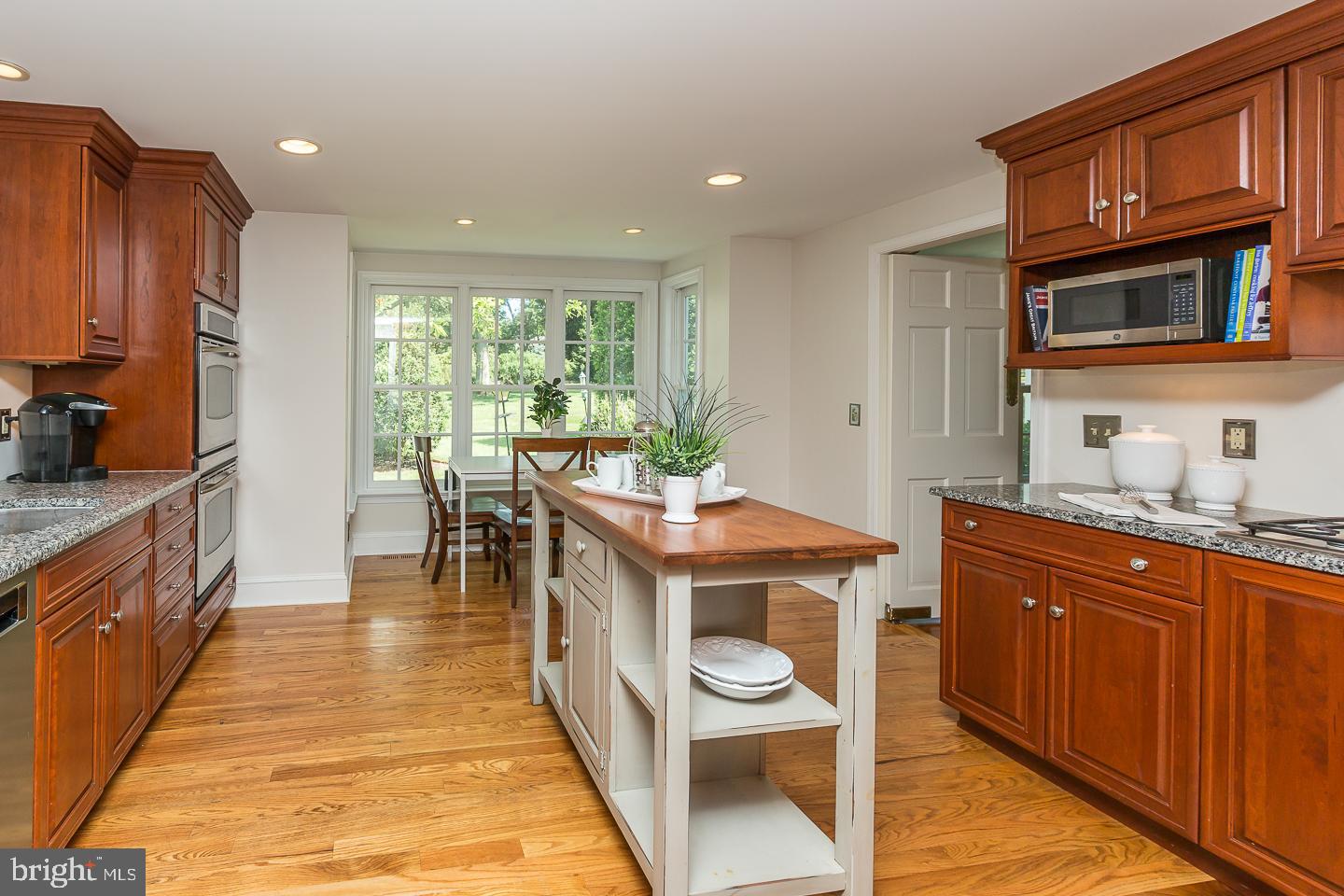 1287 Argyle Road Berwyn, PA 19312 - Photo 22 of 56 Kitchen