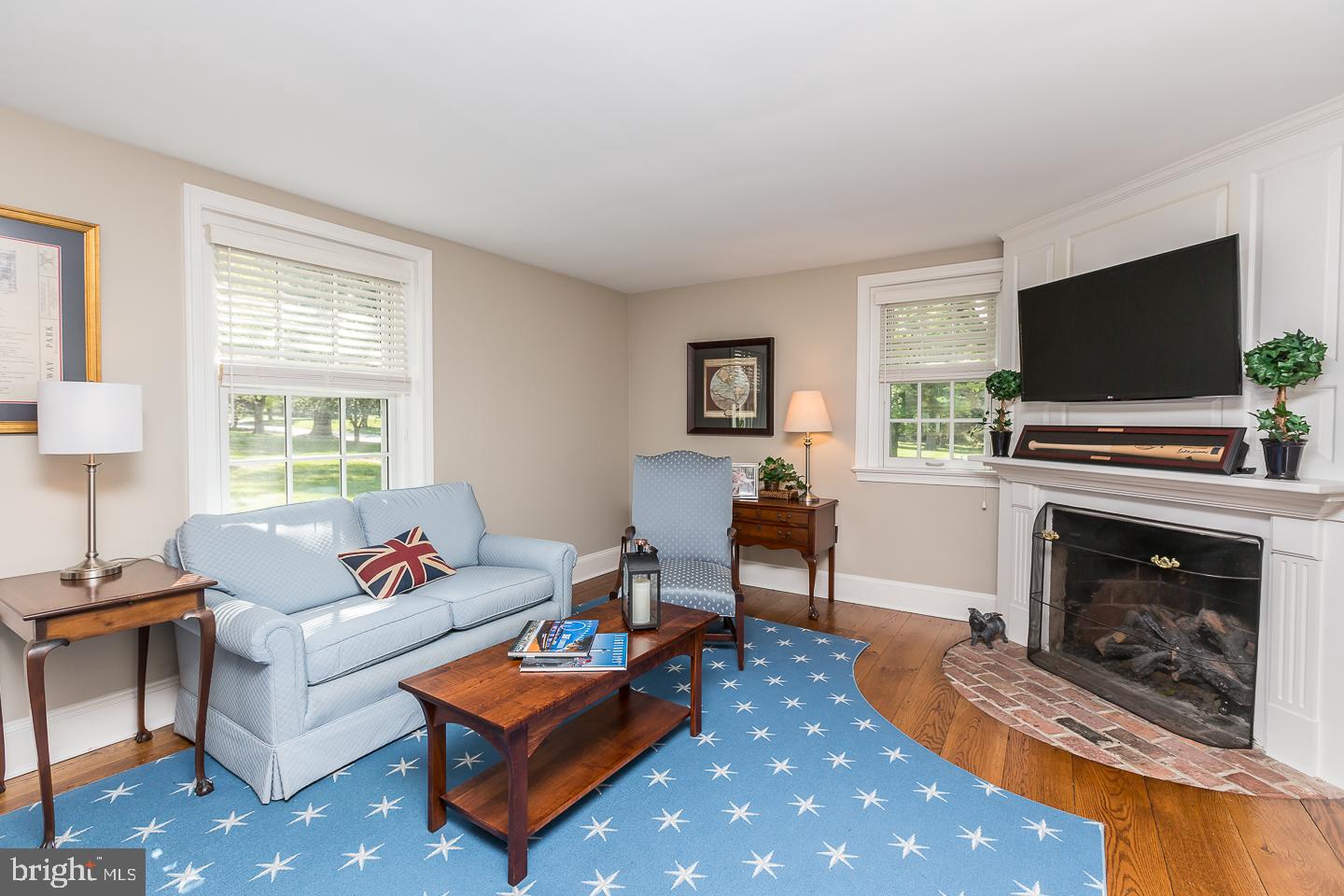 1287 Argyle Road Berwyn, PA 19312 - Photo 28 of 56 Den-a prefect home office