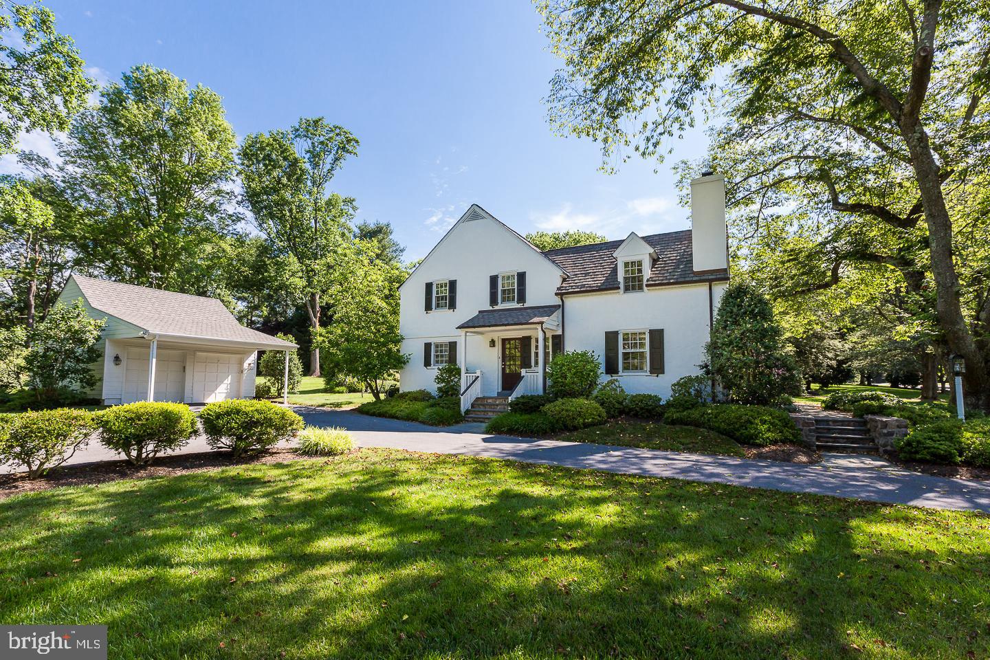 1287 Argyle Road Berwyn, PA 19312 - Photo 4 of 56 Side view of the home