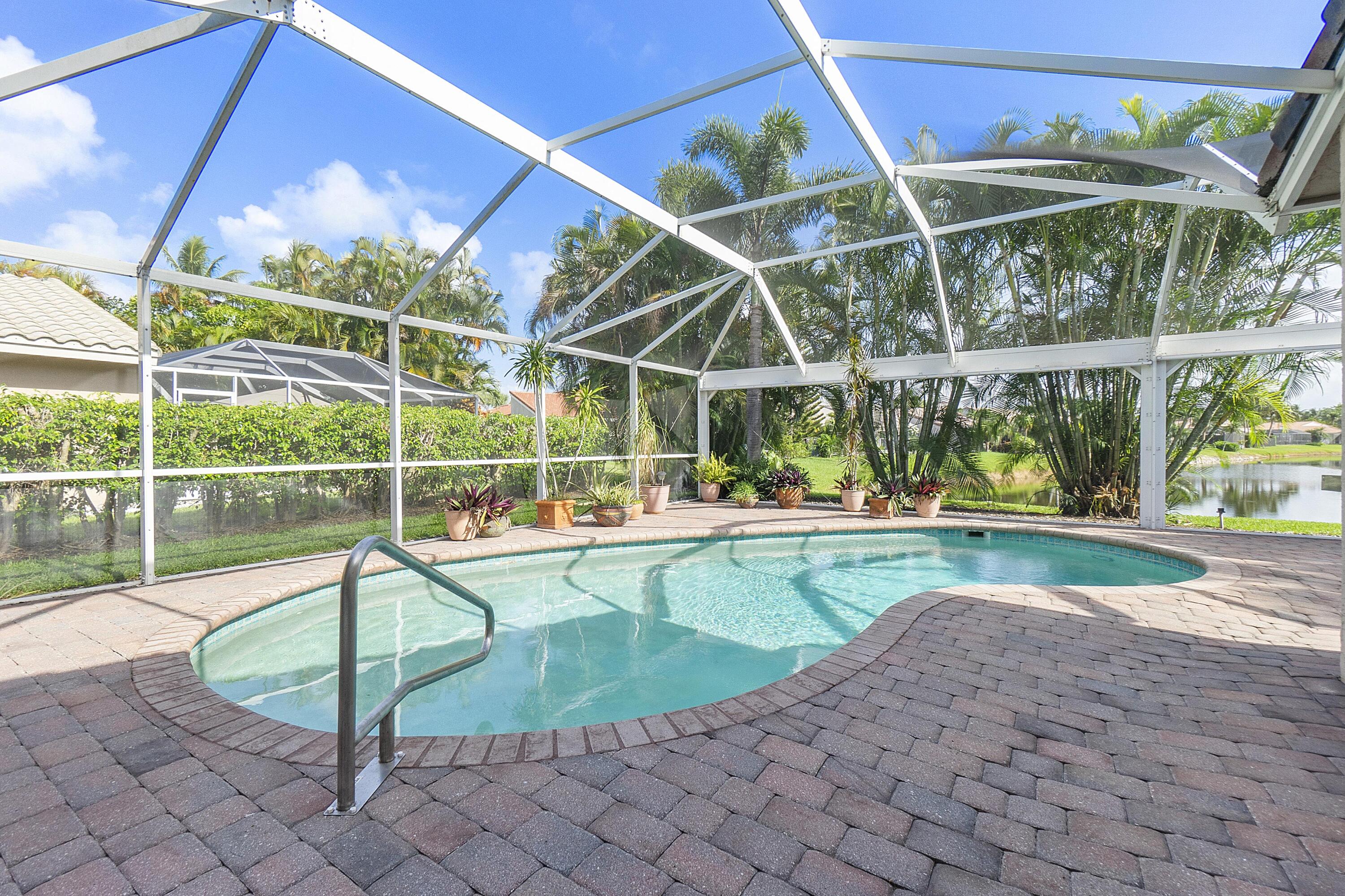 275 Northwest 69th Street Boca Raton, FL 33487 - Photo 5 of 34 BOCA LAKE EST POOL AREA