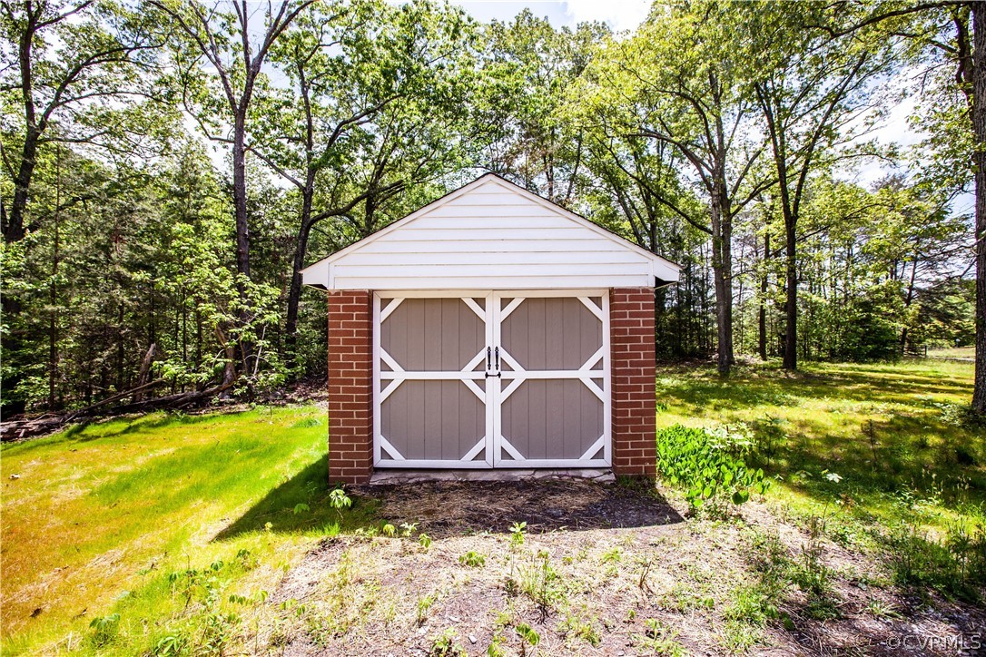 13331 Hutchinson Road Ruther Glen, VA 22546 - Photo 4 of 39 Gallery Image 4