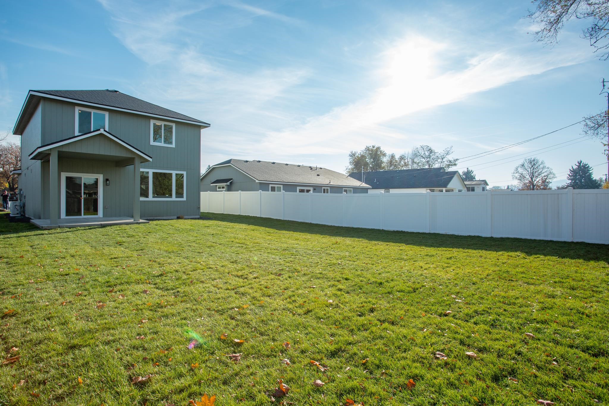 2011 North Sipple Road Spokane Valley, WA 99212 - Photo 2 of 27