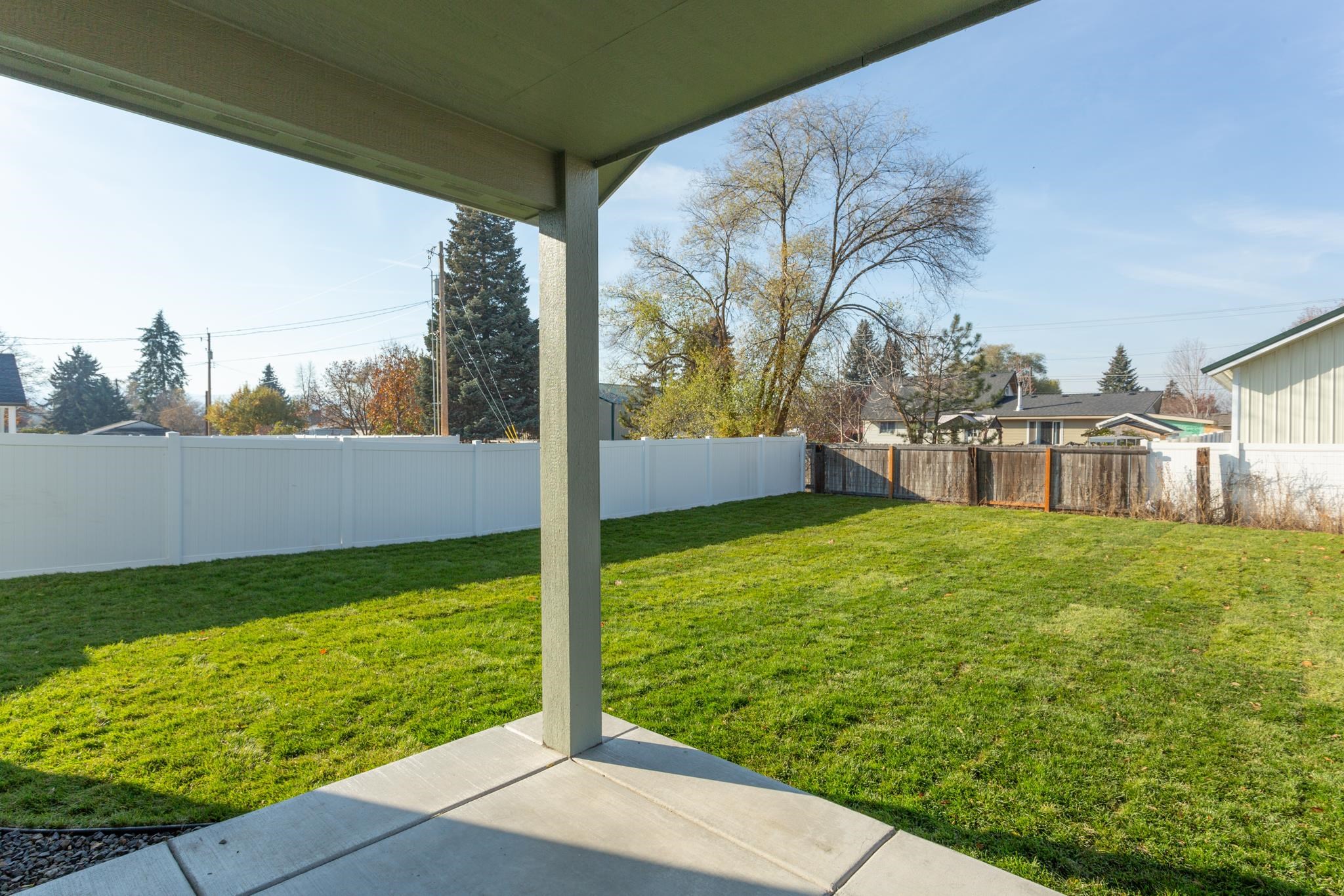 2011 North Sipple Road Spokane Valley, WA 99212 - Photo 24 of 27