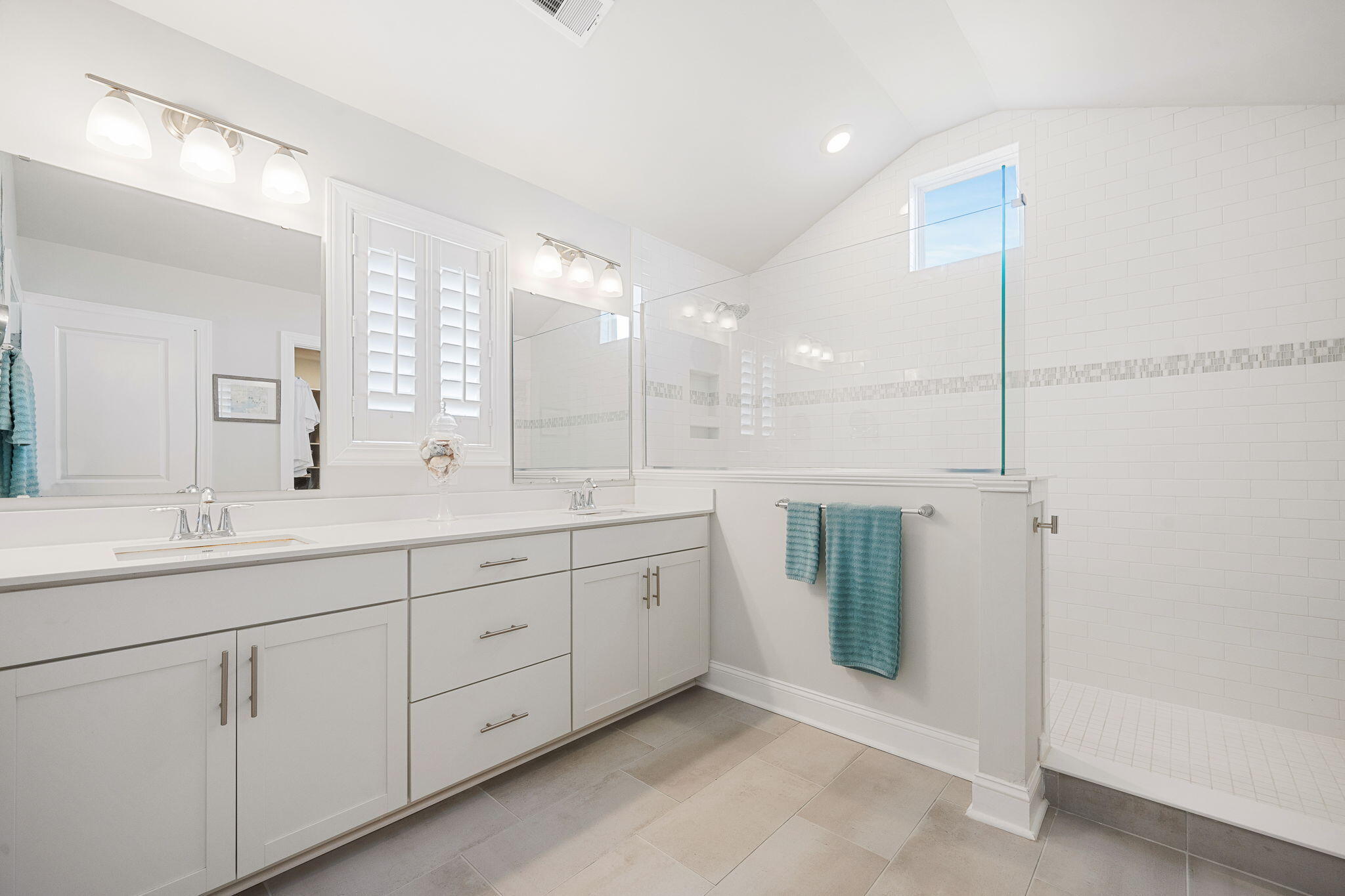 101 Box Girder Road Huger, SC 29450 - Photo 22 of 50 Primary Bathroom