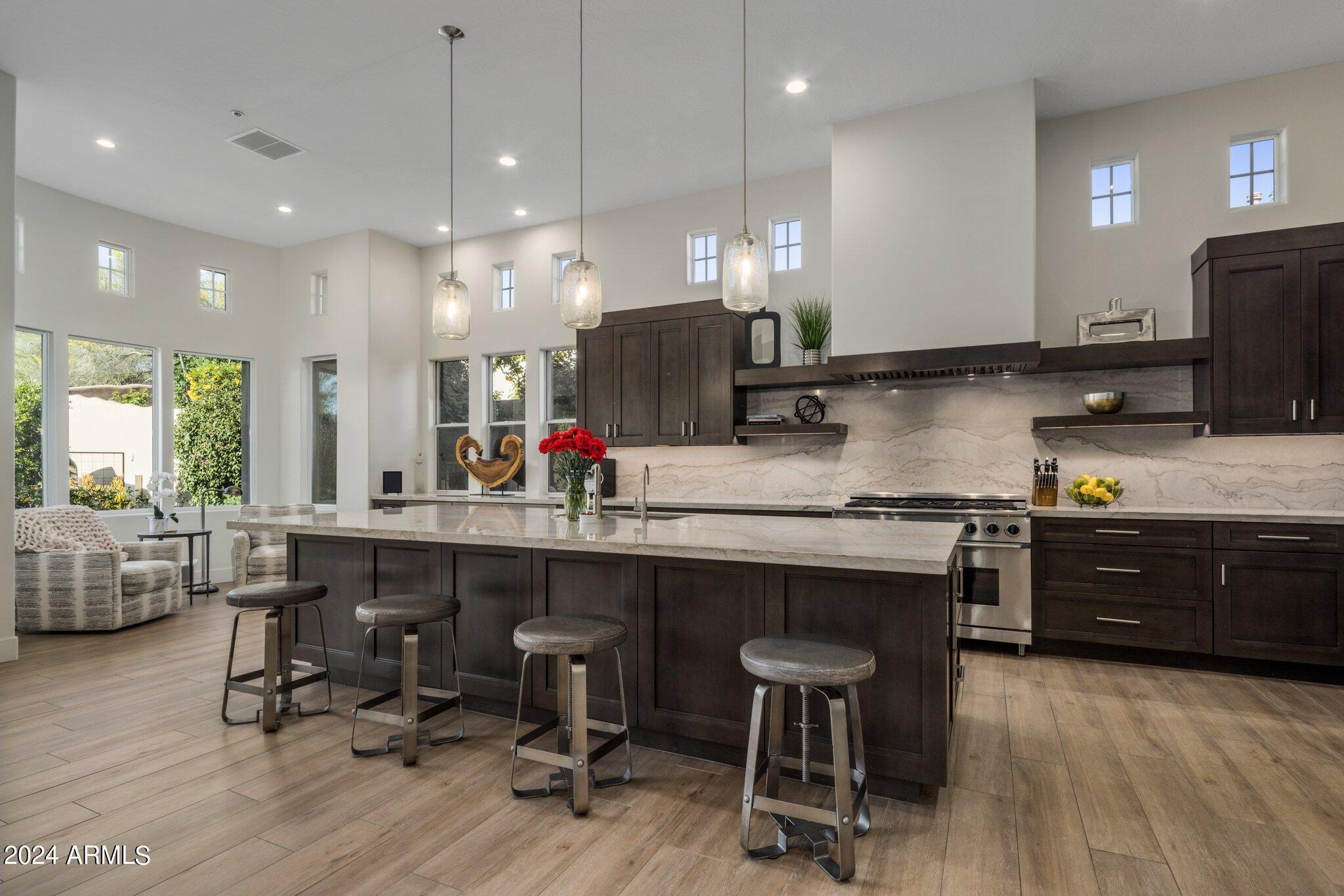 9528 East Mountain Spring Road Scottsdale, AZ 85255 - Photo 11 of 41 Casual dining Island