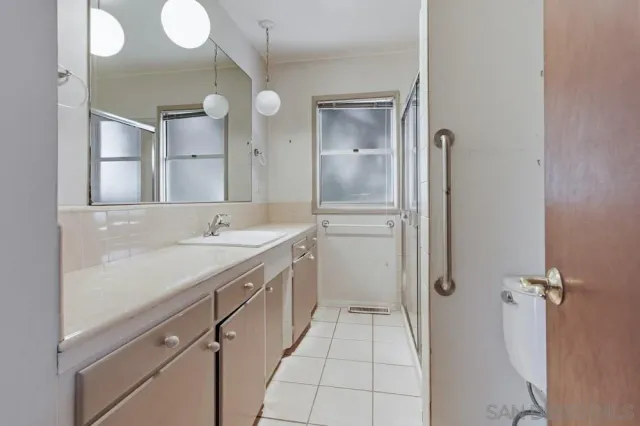 $2,399,000 | 6121 La Pintura Drive, La Jolla, CA 92037