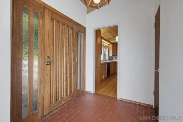 $2,399,000 | 6121 La Pintura Drive, La Jolla, CA 92037