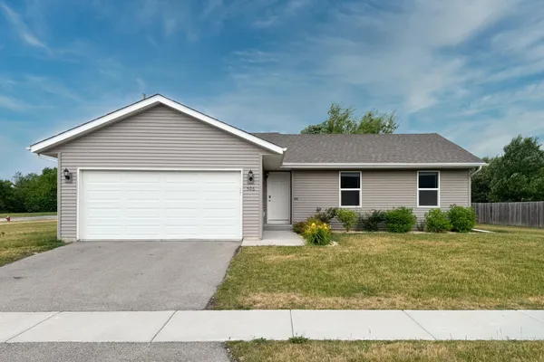 $255,000 | 506 Scotts Army Trail, Belvidere, IL 61008
