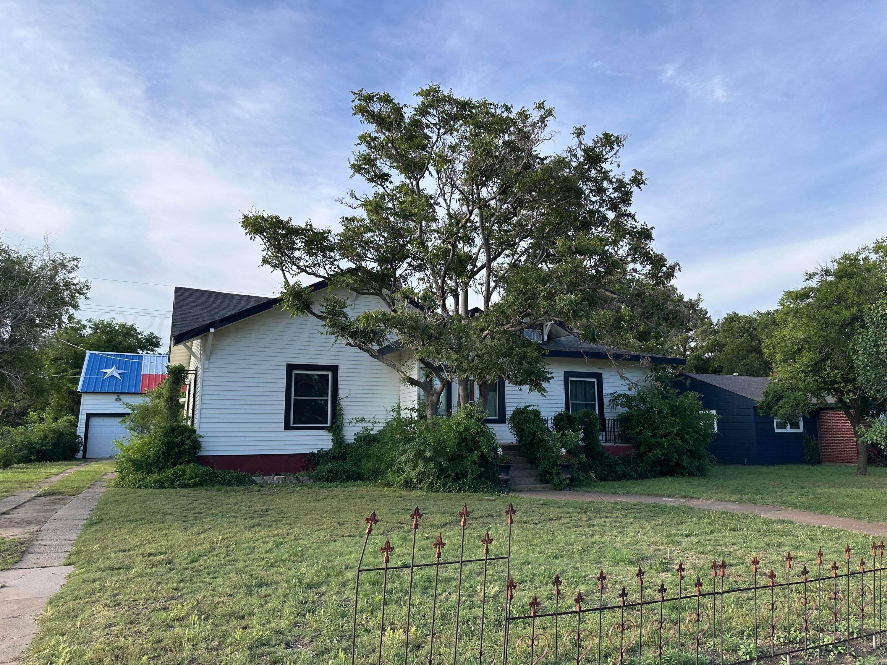 1303 3rd Avenue Canyon, TX 79015 - Photo 3 of 104 Front View
