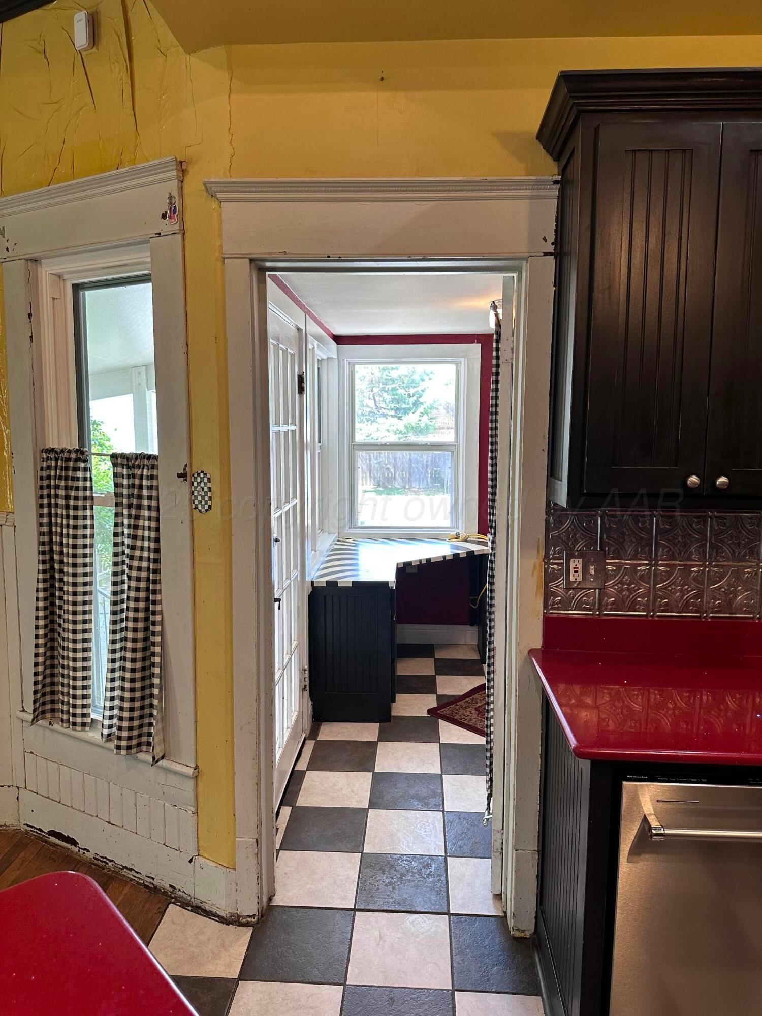 1303 3rd Avenue Canyon, TX 79015 - Photo 37 of 104 Entry into Laundry