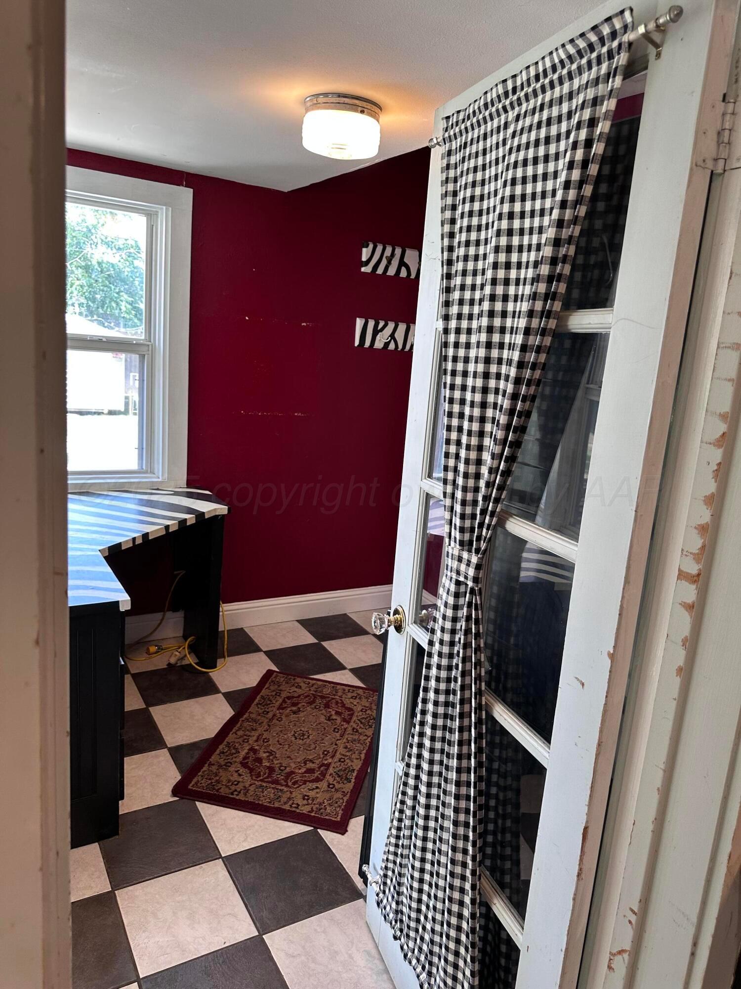 1303 3rd Avenue Canyon, TX 79015 - Photo 38 of 104 Entry into Laundry