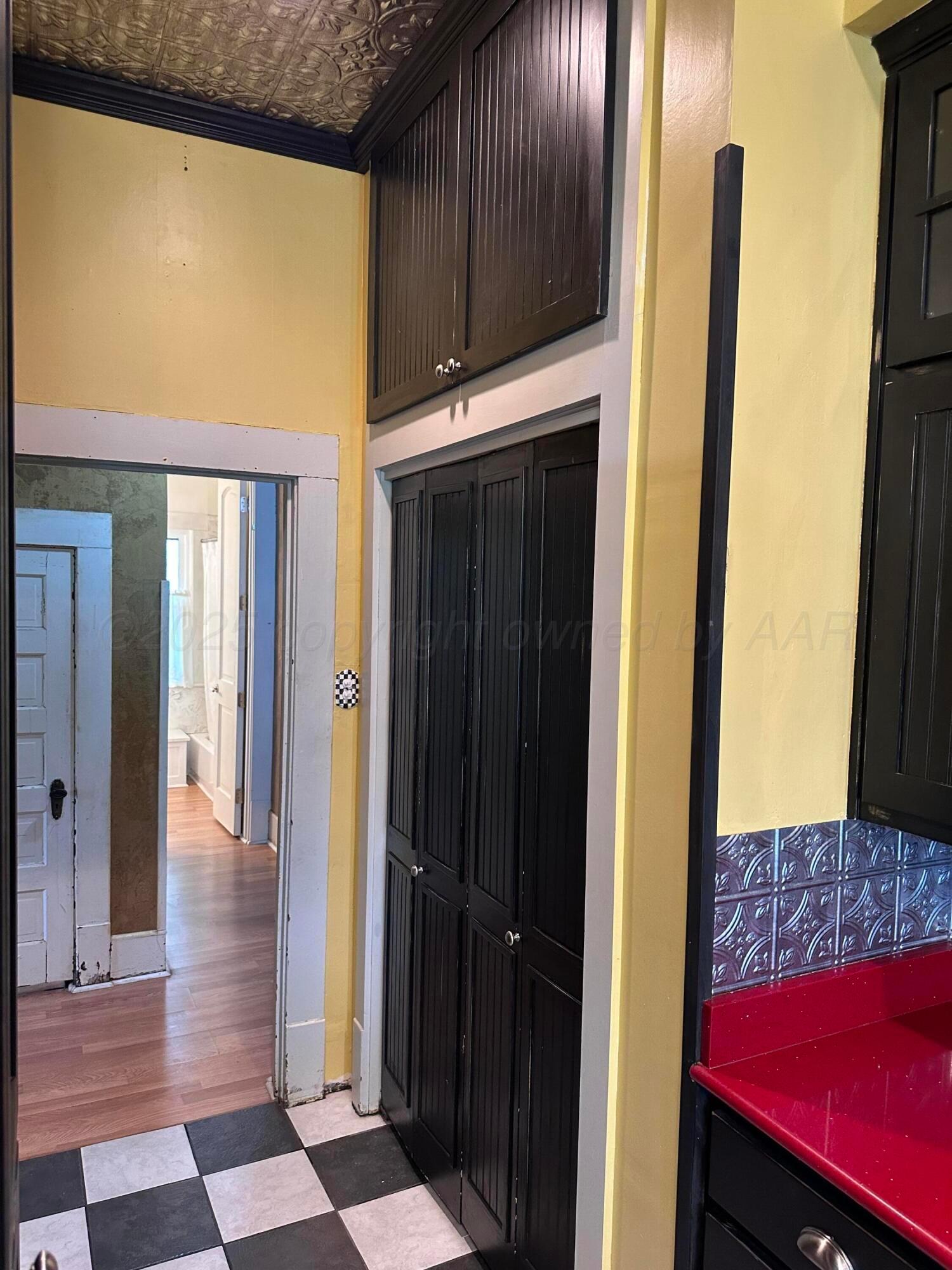 1303 3rd Avenue Canyon, TX 79015 - Photo 44 of 104 Butler's Pantry