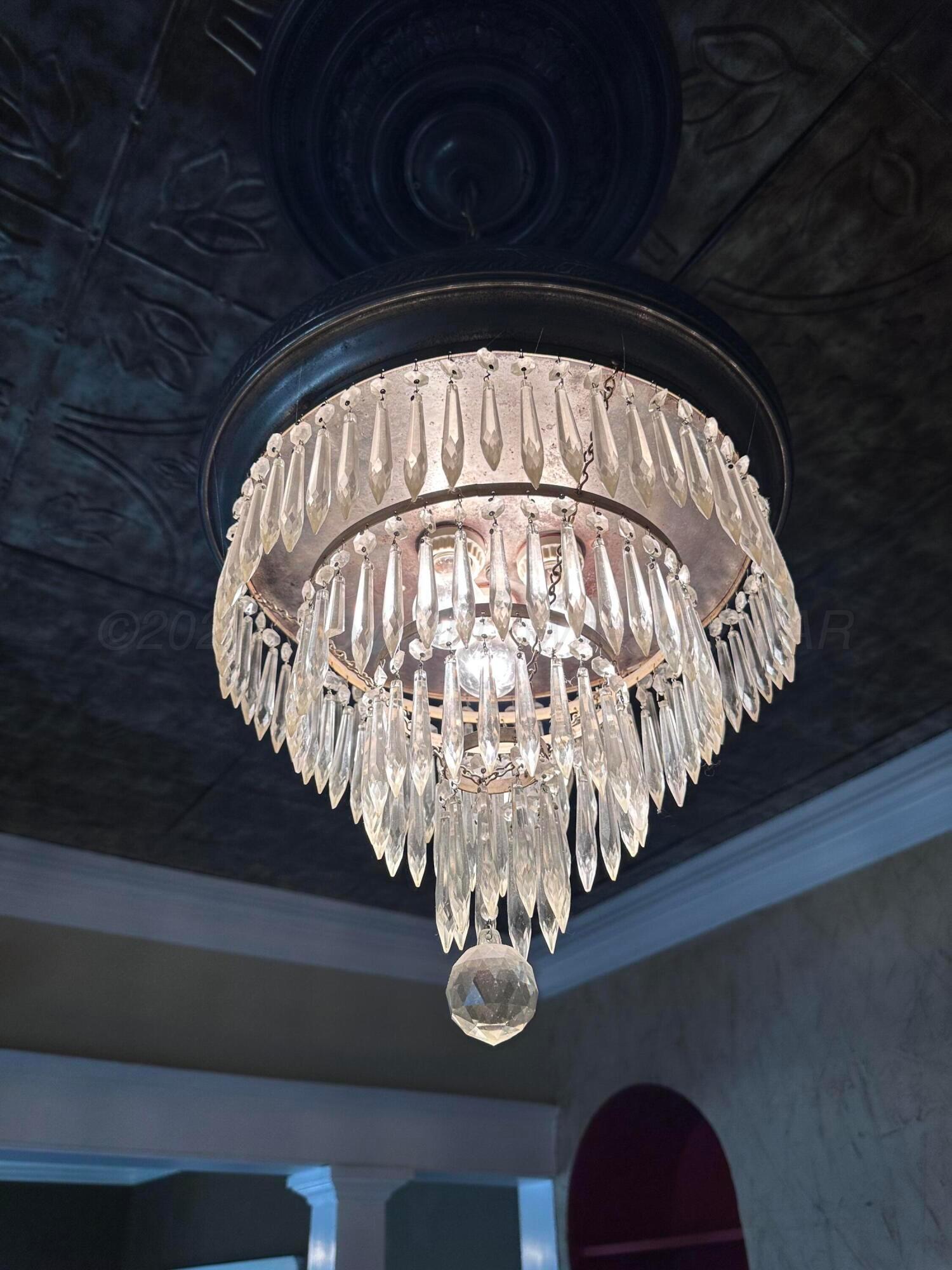 1303 3rd Avenue Canyon, TX 79015 - Photo 73 of 104 Parlor Chandlier