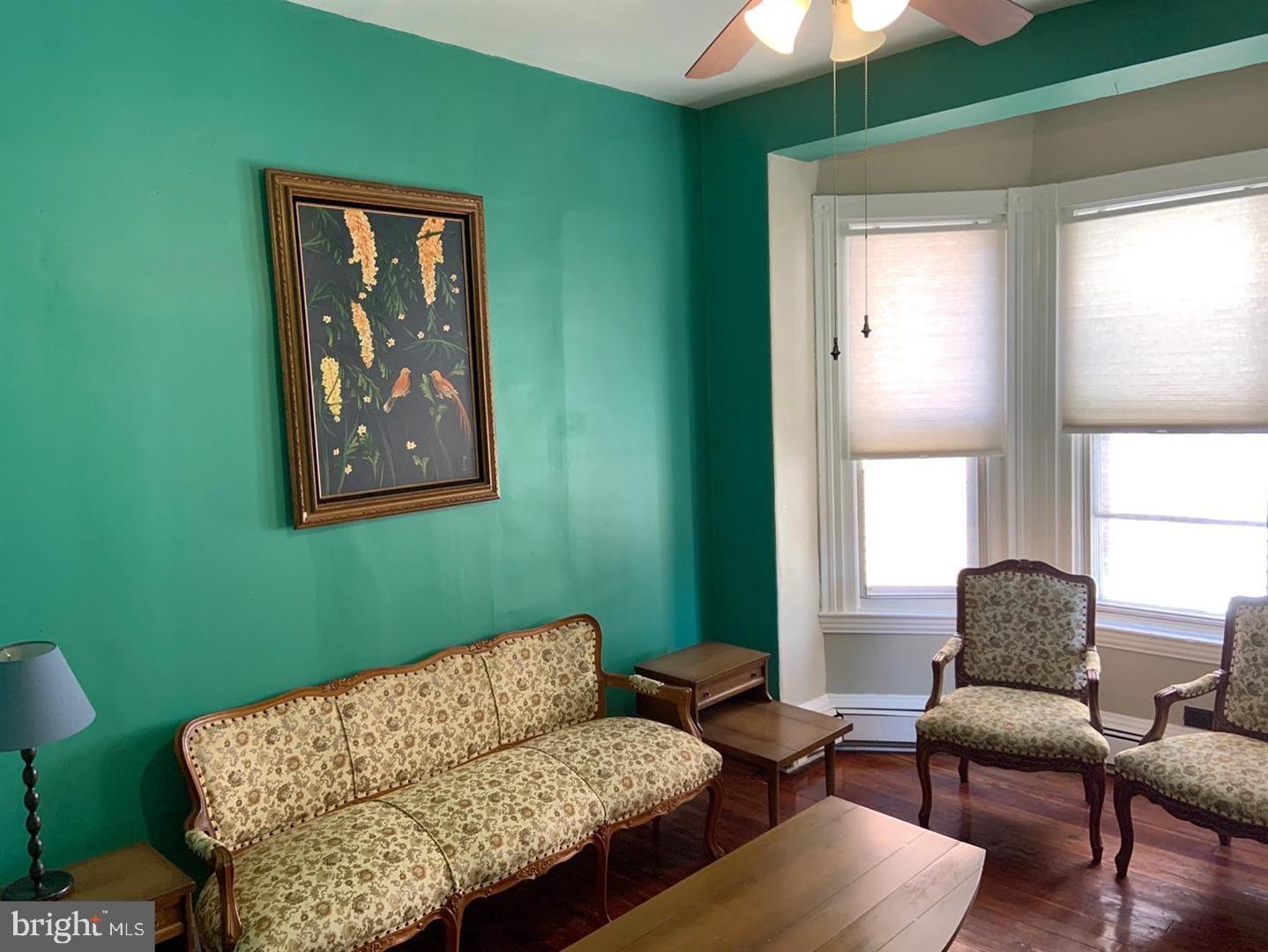 4913 Warrington Avenue, Unit 2 Philadelphia, PA 19143 - Photo 3 of 15 Living Room