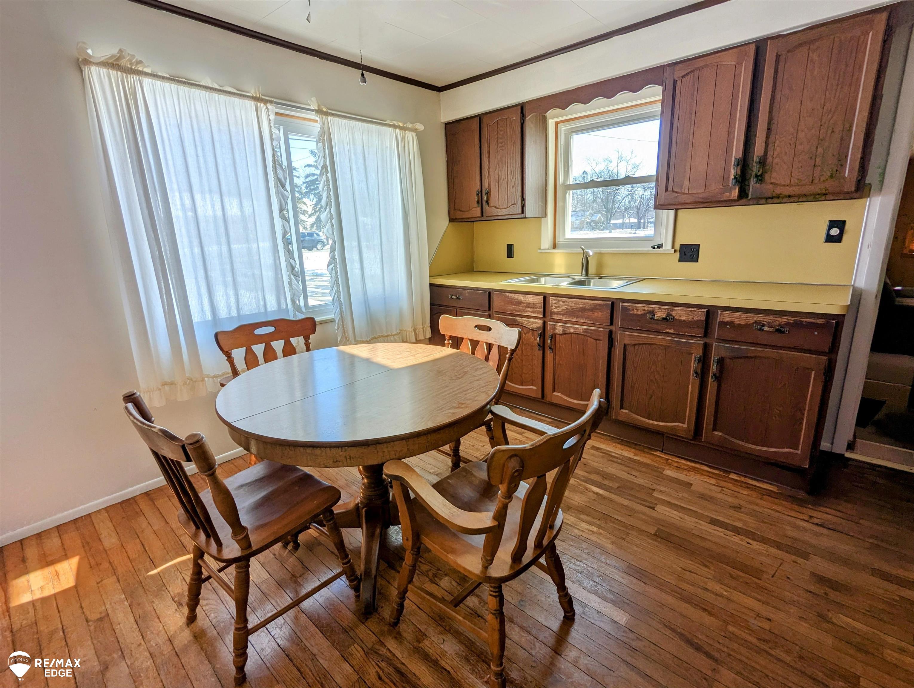4353 North Genesee Road Flint, MI 48506 - Photo 5 of 19 50100869-4.JPG