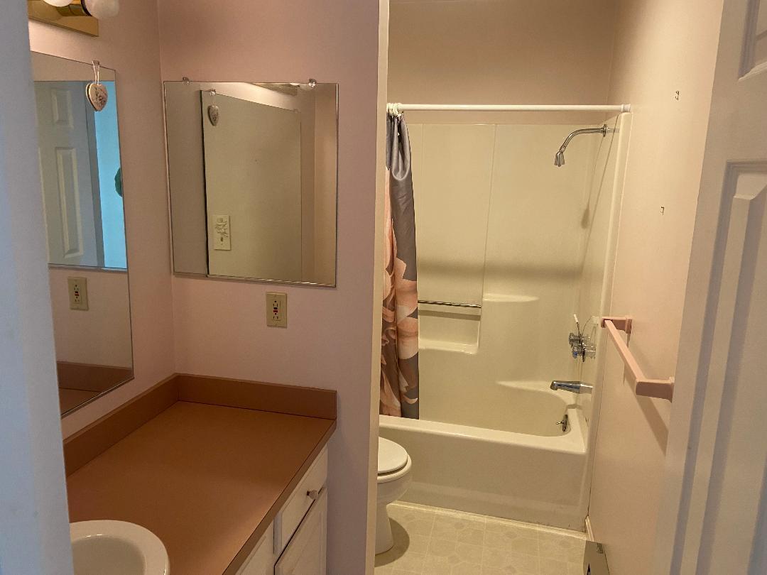 3 West Harbor Pond Road, Unit 3 West Boothbay Harbor, ME 04575 - Photo 8 of 19 bathroom