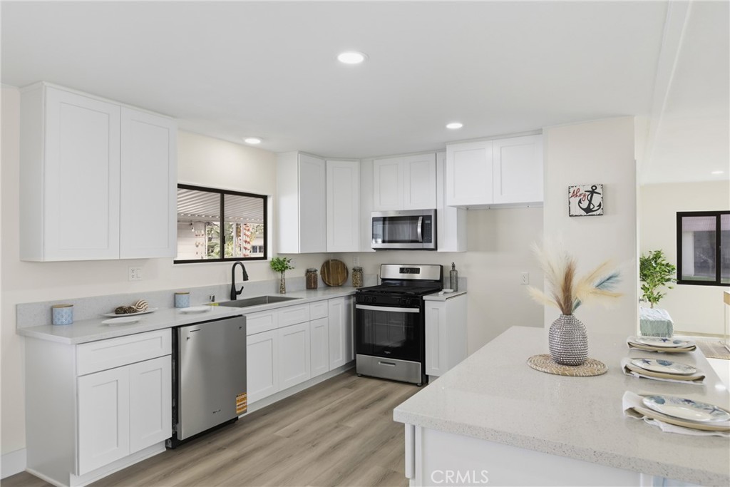 300 North Rampart Street, Unit 152 Orange, CA 92868 - Photo 14 of 29