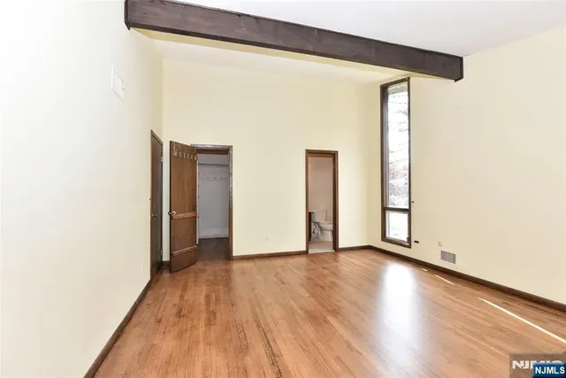 $725,000 | 36 Circle Drive, Park Ridge, NJ 07656