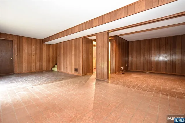 $725,000 | 36 Circle Drive, Park Ridge, NJ 07656