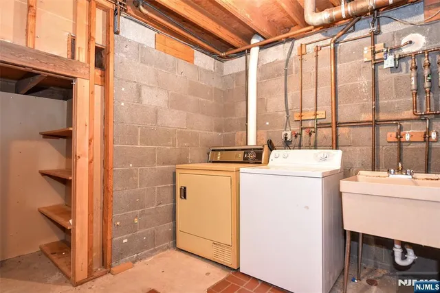 $725,000 | 36 Circle Drive, Park Ridge, NJ 07656