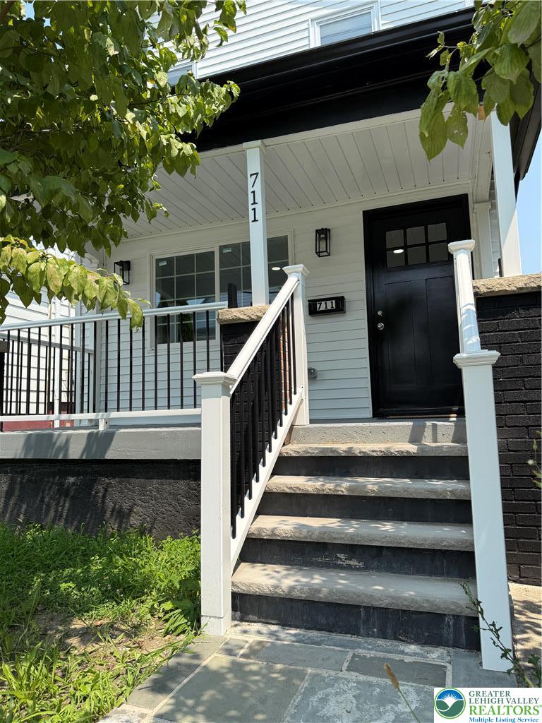 711 South Hanover Street Nanticoke, PA 18634 - Photo 1 of 27