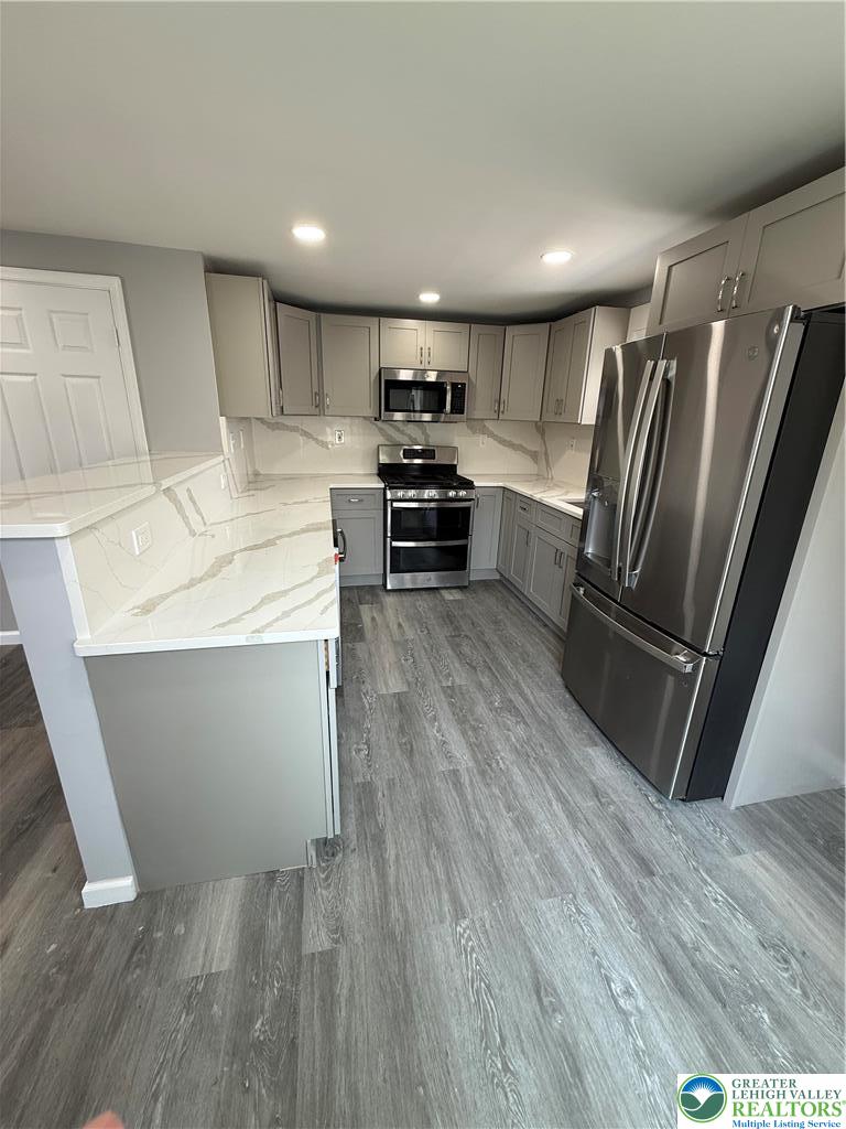 711 South Hanover Street Nanticoke, PA 18634 - Photo 11 of 27