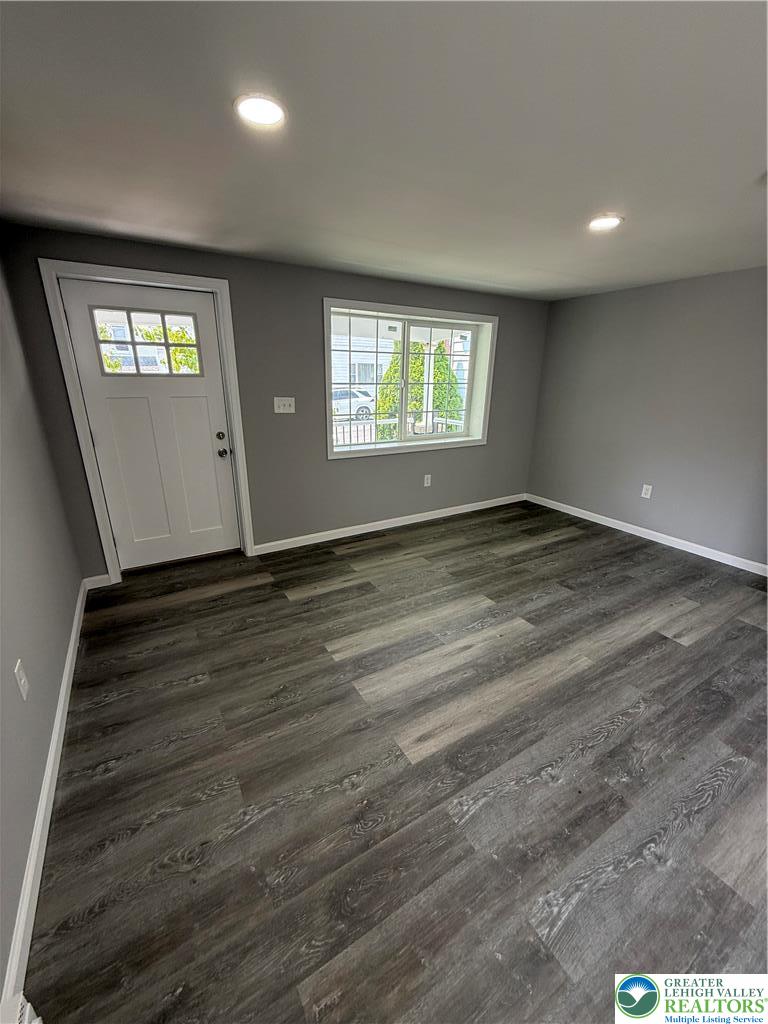 711 South Hanover Street Nanticoke, PA 18634 - Photo 7 of 27