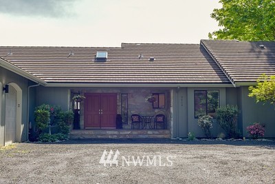 9084 Southeast Willock Road Olalla, WA 98359 - Photo 2 of 25 Gallery Image 2
