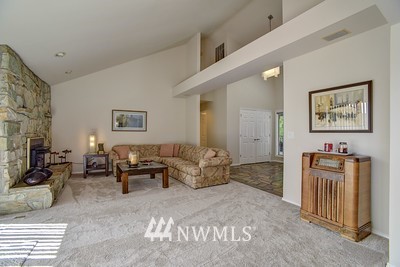 9084 Southeast Willock Road Olalla, WA 98359 - Photo 11 of 25 Gallery Image 11