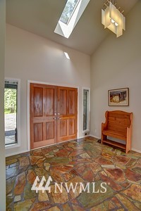 9084 Southeast Willock Road Olalla, WA 98359 - Photo 12 of 25 Gallery Image 12