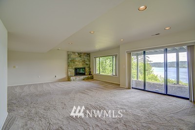 9084 Southeast Willock Road Olalla, WA 98359 - Photo 13 of 25 Gallery Image 13