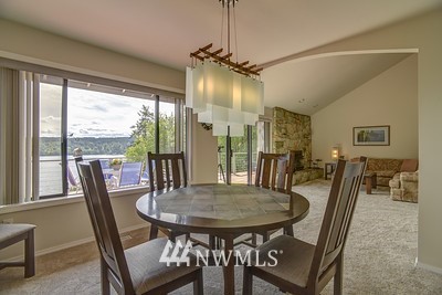 9084 Southeast Willock Road Olalla, WA 98359 - Photo 9 of 25 Gallery Image 9