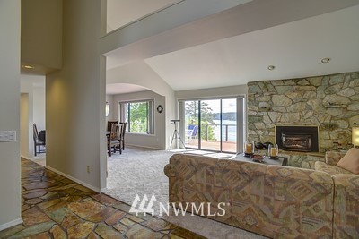 9084 Southeast Willock Road Olalla, WA 98359 - Photo 10 of 25 Gallery Image 10