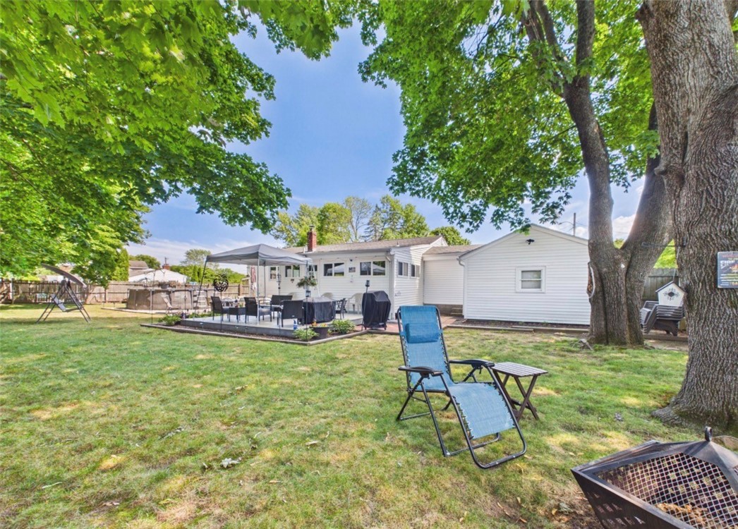 185 Vineyard Road Warwick, RI 02889 - Photo 4 of 20