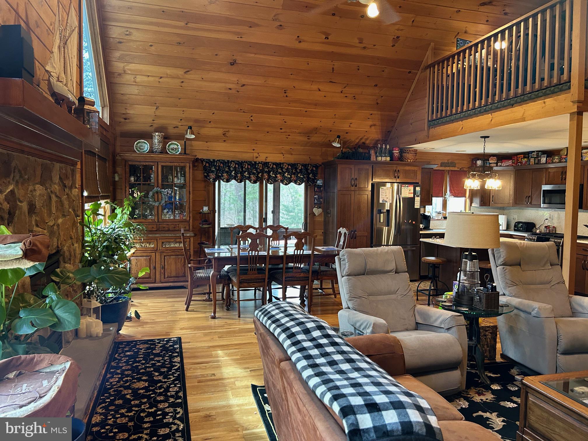 827 Weymouth Road Buena, NJ 08310 - Photo 19 of 41 Great room with view of dining area