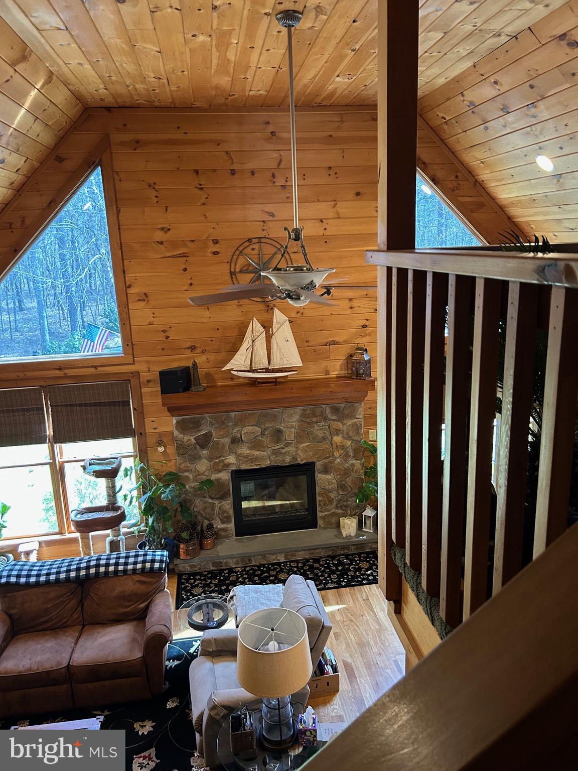 827 Weymouth Road Buena, NJ 08310 - Photo 26 of 41 View of fireplace from loft.