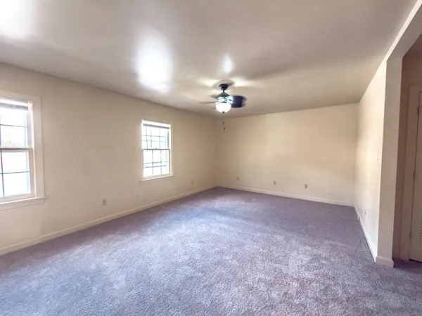 $1,300 | 833 King James Street Southwest, Unit D, Roanoke, VA 24014
