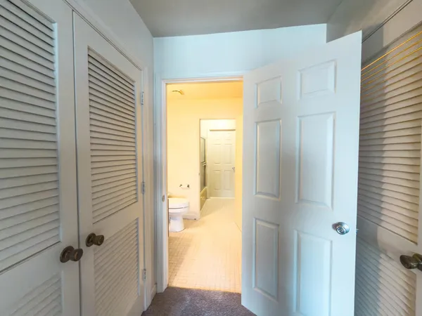 $1,300 | 833 King James Street Southwest, Unit D, Roanoke, VA 24014