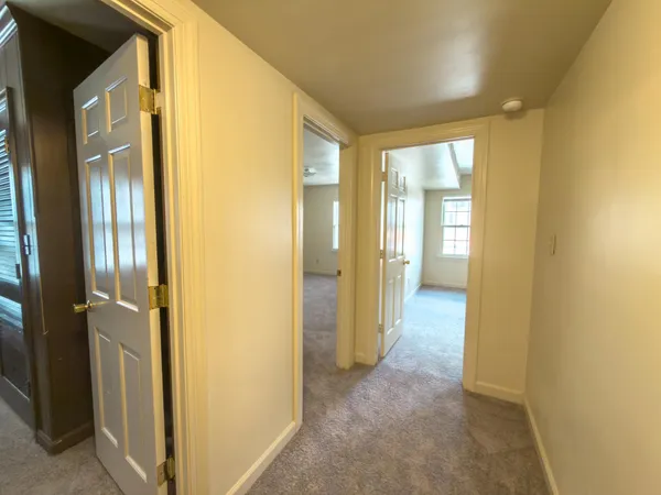 $1,300 | 833 King James Street Southwest, Unit D, Roanoke, VA 24014