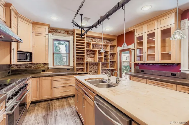 $4,195 | 2629 West 32nd Avenue, Denver, CO 80211