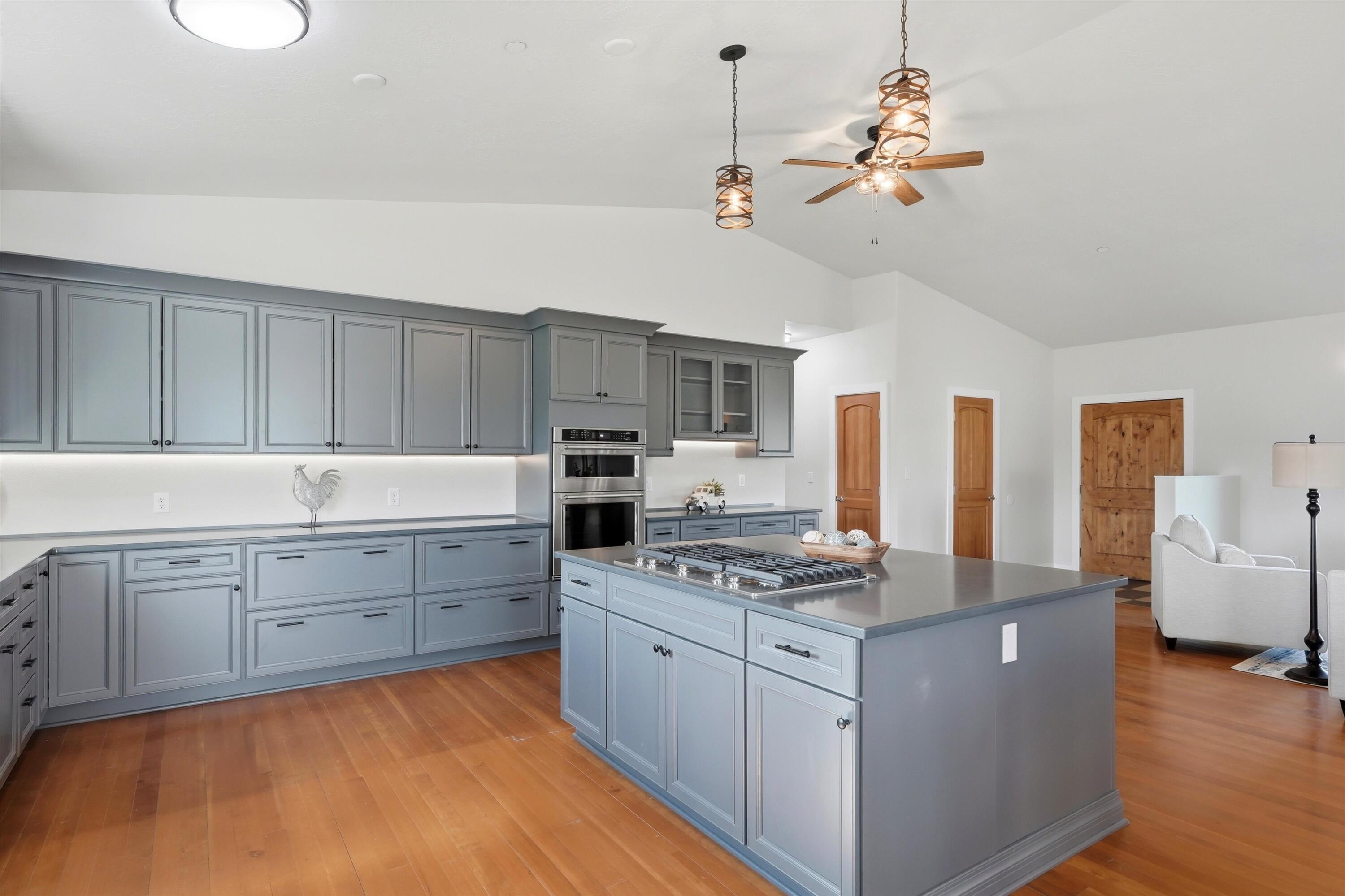8905 Northwest Elizabeth Way Prineville, OR 97754 - Photo 19 of 45 26-2875652_8905_nw_elizabeth_way_-_sonya